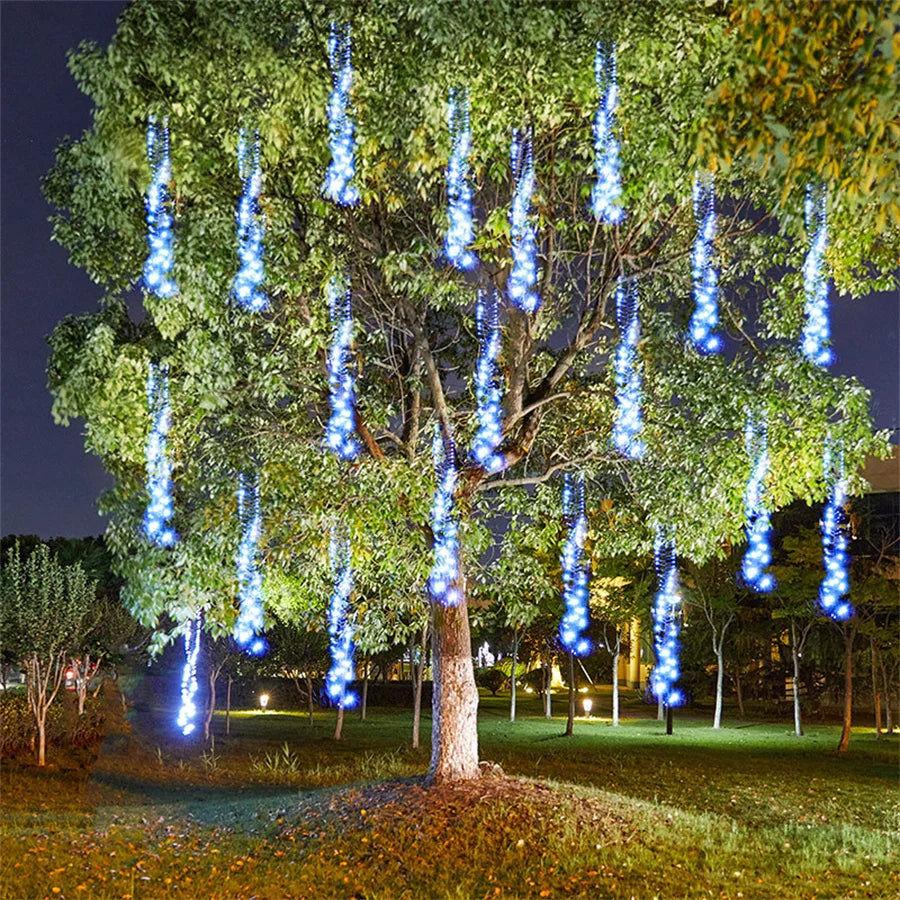 Sparkling_LED_Garland___Lighted_Meteor_Shower_Effect_Outdoor_0.jpg
